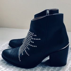Sole Child Studded Booties Sz. 6.5